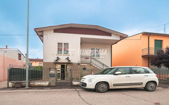 Casa con 5 locali in vendita in Via Fondo Stiliano, Lugo