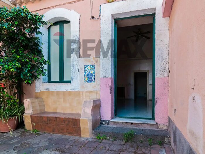 Casa bilocale in vendita in Via Lettighieri, Acireale