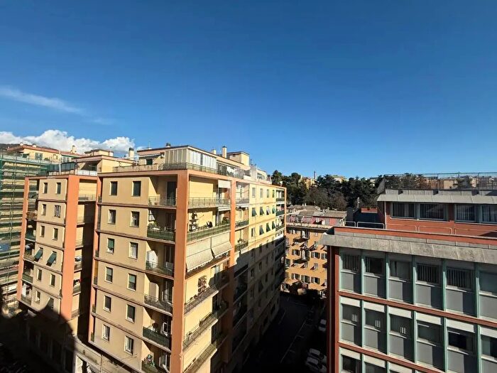 Appartamento quadrilocale in vendita in Via Aldo Manuzio, Genova