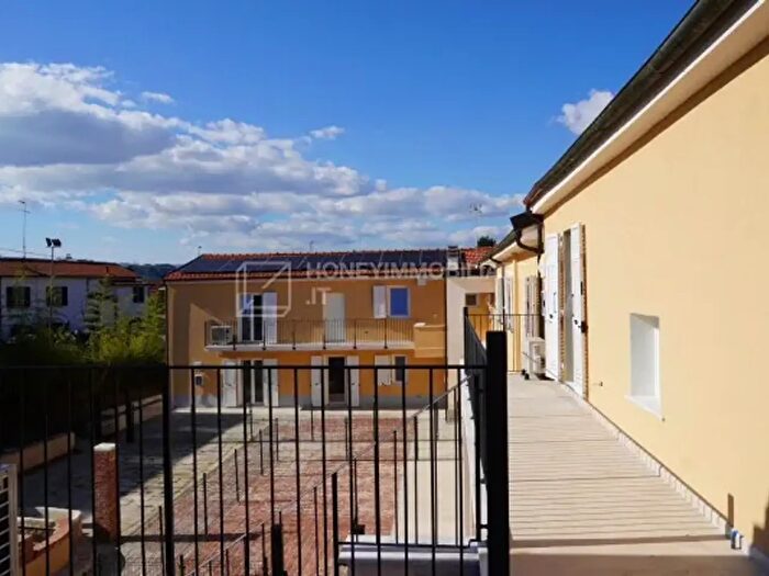 Appartamento quadrilocale in vendita in Via Camponesto, Sarzana