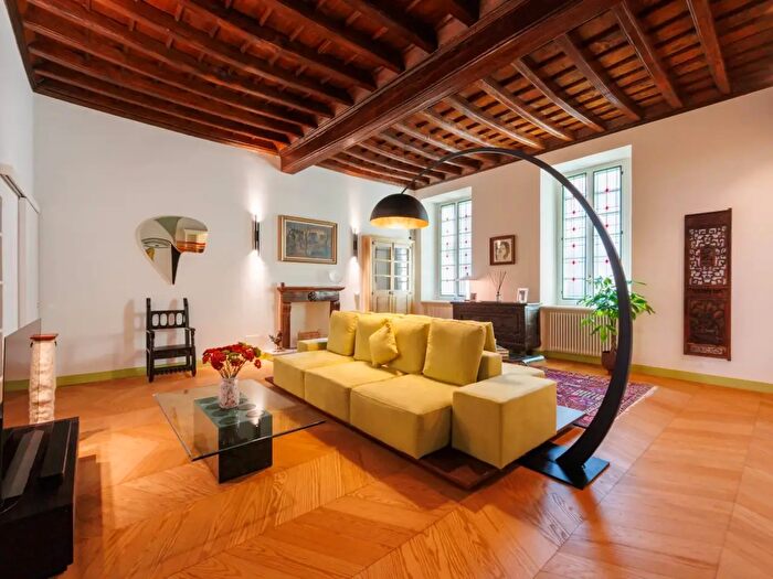 Appartamento con 6 locali in vendita in Via del Carmine, Torino