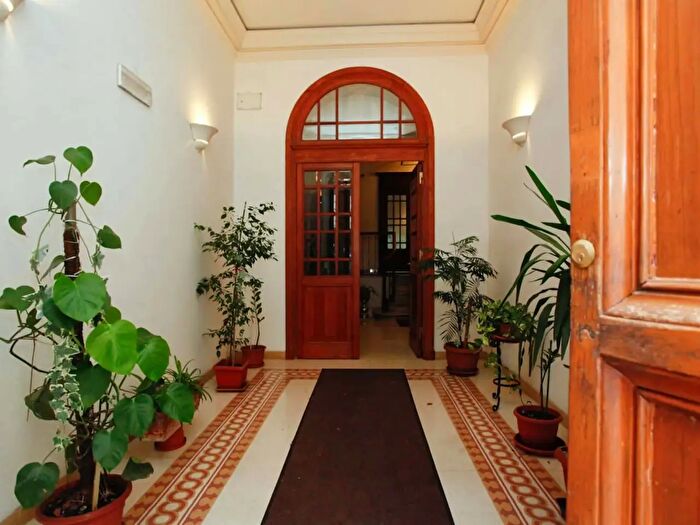 Appartamento monolocale in affitto in Via Raffaele Cadorna, Roma