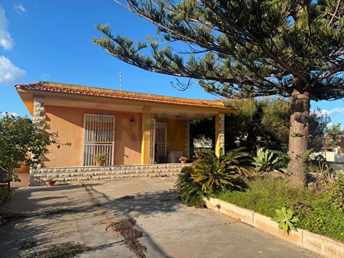 Casa con 7 locali in vendita in Strada Provinciale SM del Focallo, Ispica