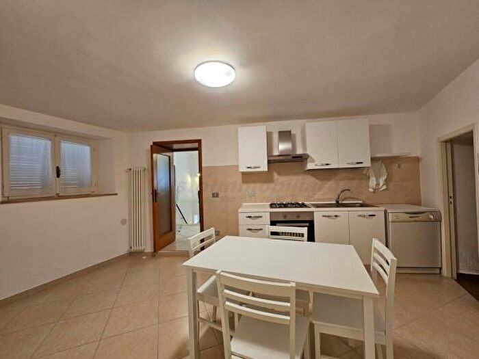 Casa con 6 locali in vendita in Via della Pace, Montenero Di Bisaccia