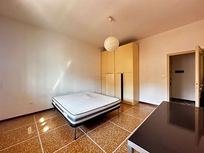 Appartamento con 6 locali in affitto in Via Irnerio, Irnerio, Bologna