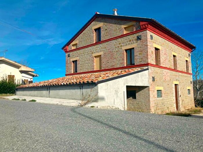 Casa con 6 locali in vendita in Contrada Cerreto, San Ginesio