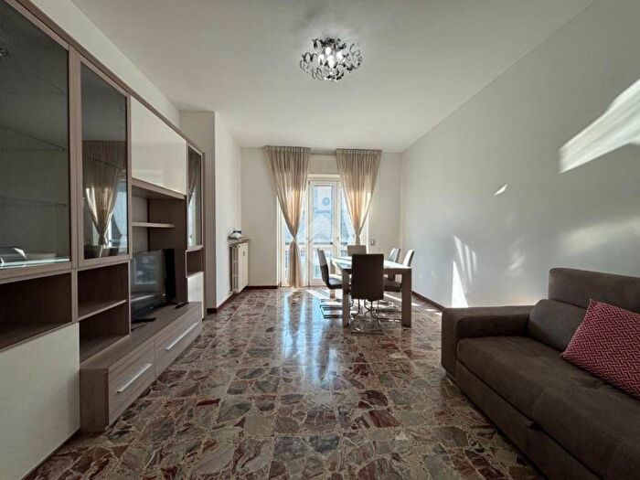 Appartamento trilocale in affitto in Via dei Caniana, Canovine, Bergamo