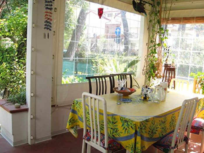 Casa con 6 locali in affitto in Viale Antonio Gramsci, Riccione