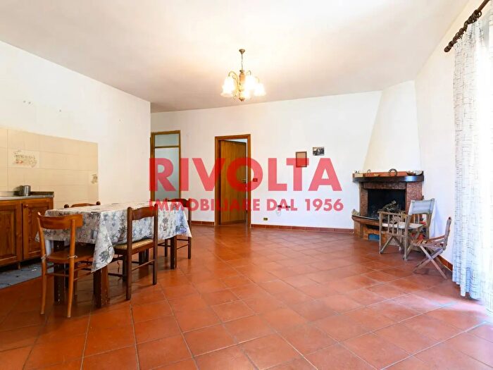 Casa con 8 locali in vendita in Via Anna Foa', Roma