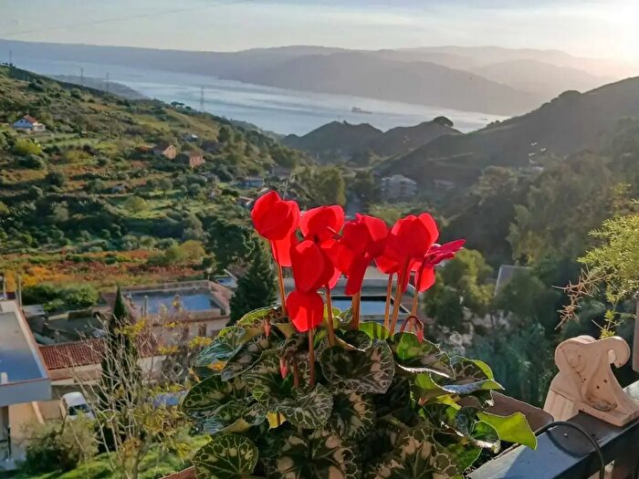 Appartamento quadrilocale in vendita in Curcuraci Cpl Valsole, Messina
