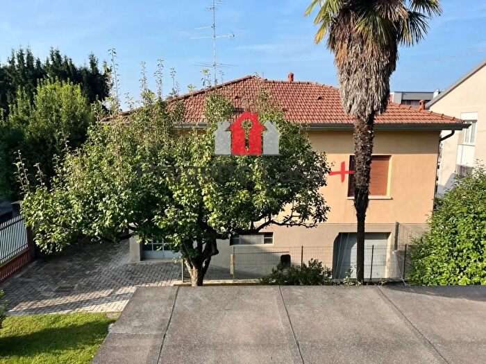 Casa quadrilocale in vendita in Somma Lombardo