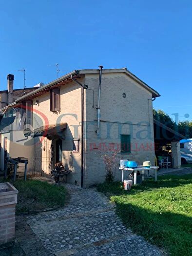Casa trilocale in vendita in Via Pantane, Bevagna