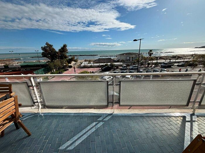 Appartamento bilocale in affitto in Via Marina, Centro, Taggia