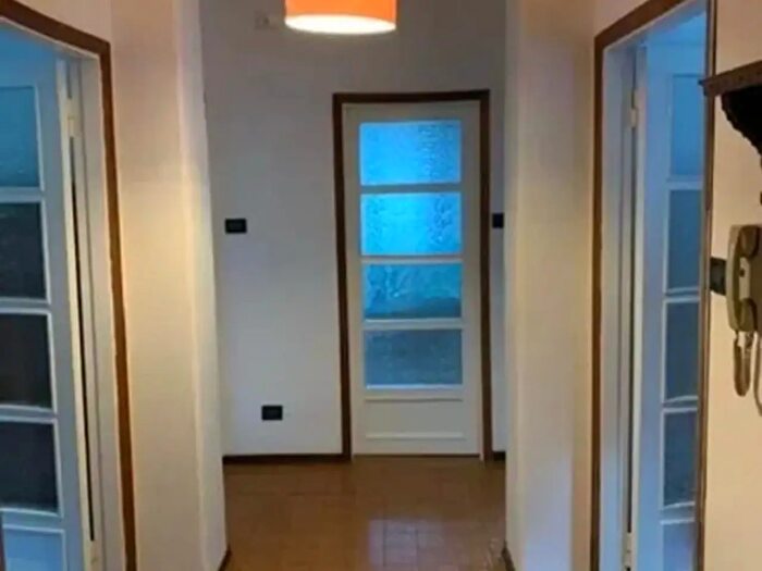 Appartamento trilocale in affitto in Via Fratelli Bronzetti, Lecco