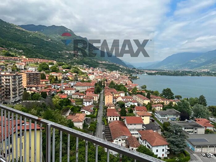Appartamento trilocale in vendita in Via Cornasola, Lovere