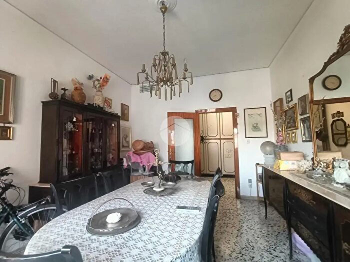 Appartamento quadrilocale in vendita in Via Renato De Martino, Caserta