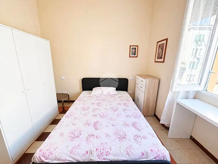 Appartamento in affitto in Via Mirandola, Roma