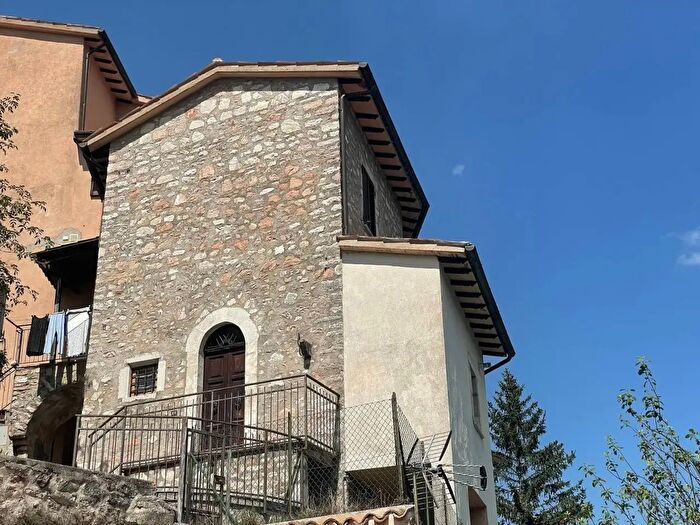 Casa con 5 locali in vendita in Cerreto di Spoleto, Cerreto Di Spoleto