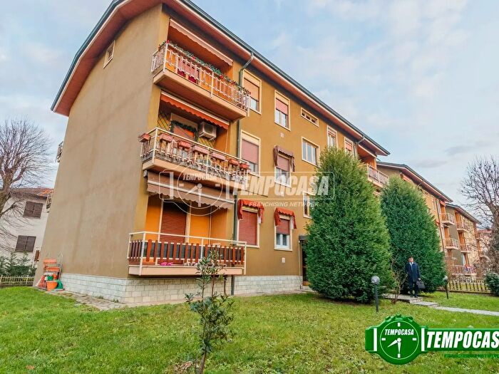 Appartamento quadrilocale in vendita in Via Circonvallazione, Motta Visconti