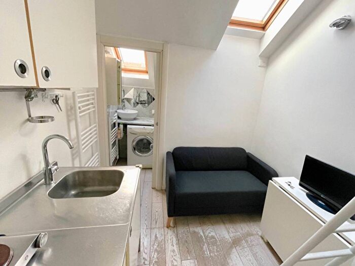 Appartamento monolocale in affitto in Via Felice Poggi, Città Studi, Milano