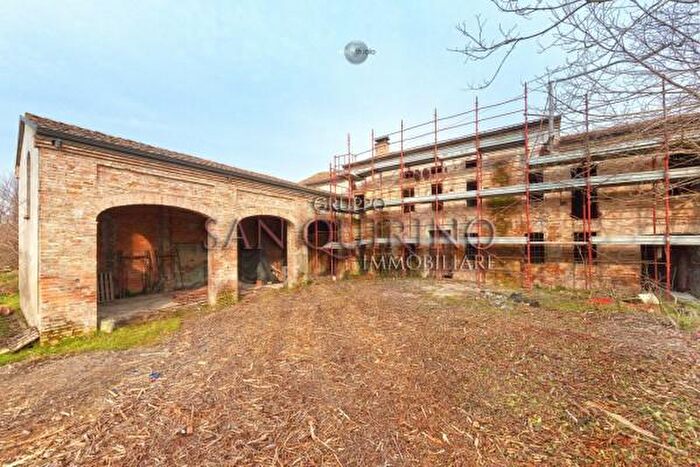 Casa con 6 locali in vendita in Via Ulderico Sabbadini, Dosolo