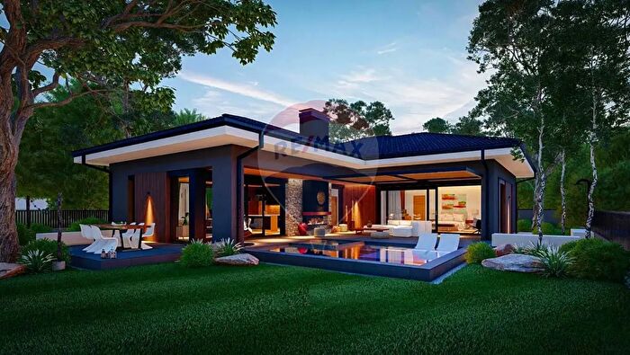 Casa quadrilocale in vendita in Via Monterosa, Cantello