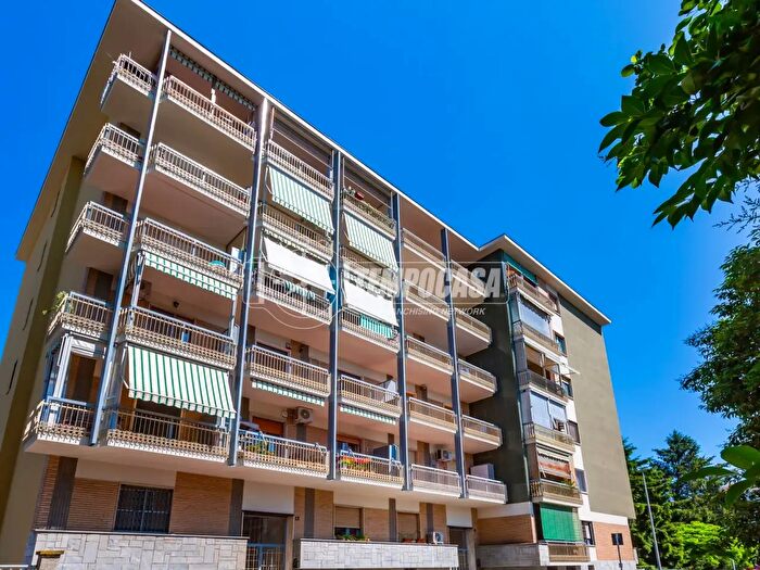 Appartamento trilocale in vendita in Via Collodi, Moncalieri