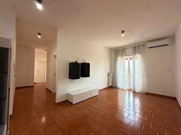 Appartamento trilocale in affitto in Via Giuseppe Verdi, Modugno