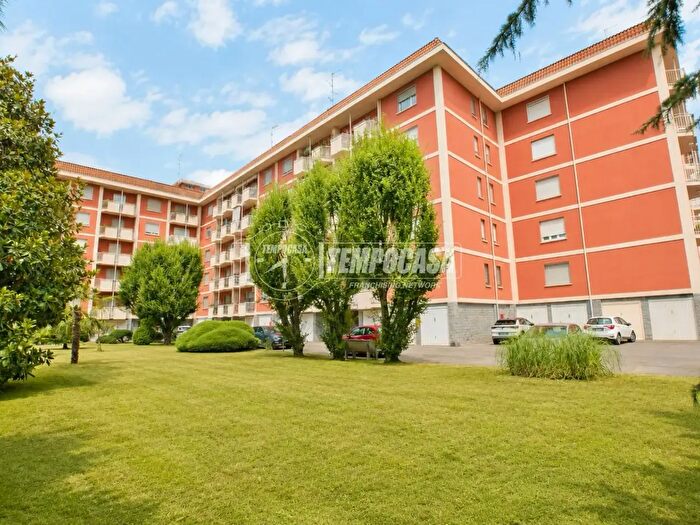 Appartamento trilocale in vendita in Novara