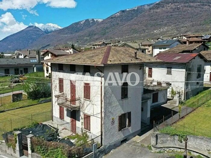 Casa con 6 locali in vendita in Via Cavour, Ponte In Valtellina
