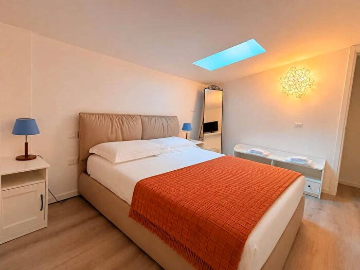 Appartamento bilocale in affitto in Viale Belfiore, Porta al Prato San Jacopino, Firenze