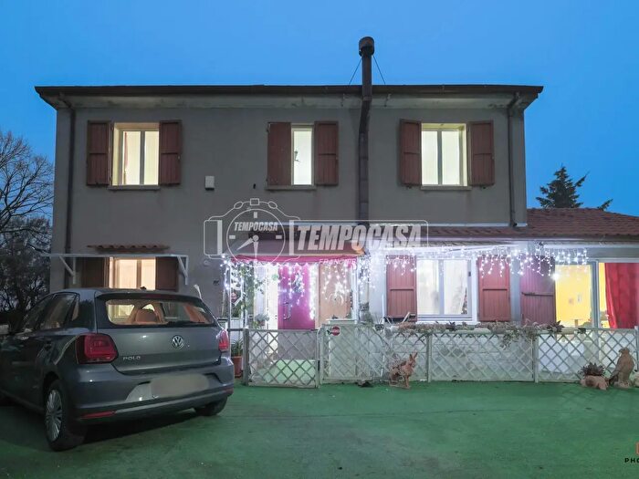 Casa con 5 locali in vendita in Via Misano Adriatico, San Clemente