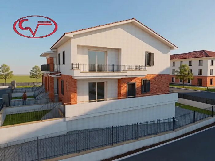 Casa quadrilocale in vendita in Strada di Mercatale Valdarno, Montevarchi