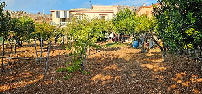 Casa quadrilocale in vendita in Localita Santo Stefano, Praia A Mare