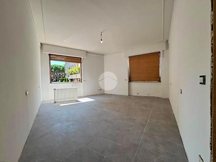 Appartamento trilocale in vendita in Via Bartolomeo della Gatta, Firenze