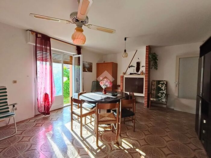 Casa trilocale in vendita in Viale dei Cappuccini, Gualdo Tadino