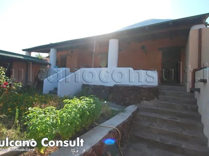 Casa quadrilocale in vendita in Strada Provinciale di Val di Chiesa, Leni