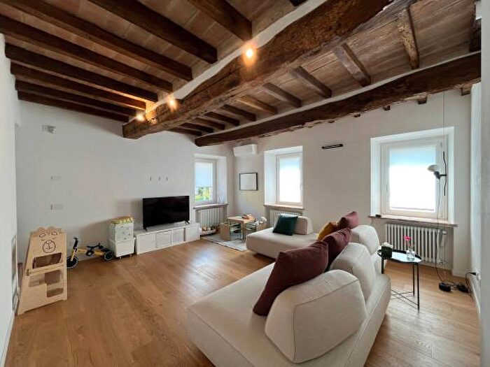 Casa con 6 locali in vendita in Via Crocetta, Alseno