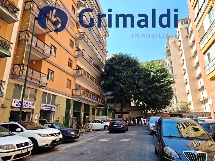 Appartamento bilocale in affitto in Via Vincenzo Mosca, Napoli