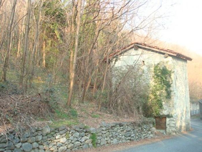 Casa trilocale in vendita in Via Provinciale Piussogno Cercino, Cercino