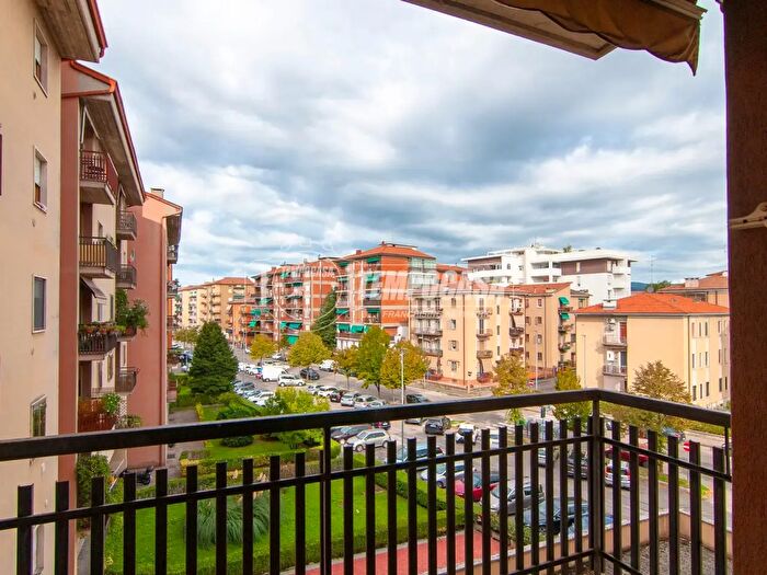 Appartamento bilocale in vendita in Via del Capitel, Verona