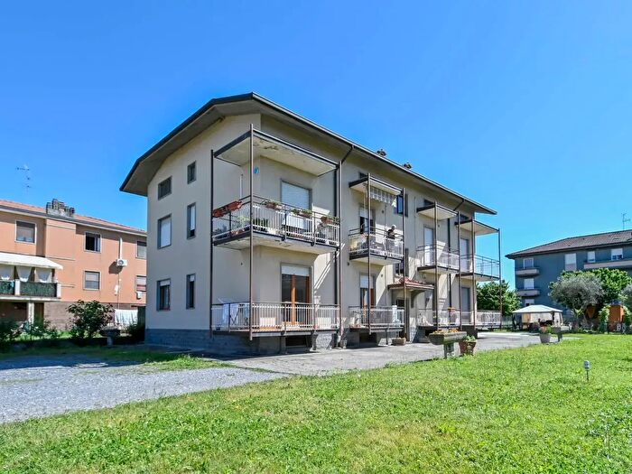Appartamento trilocale in vendita in Via Antonio Meucci, Grumello Del Monte