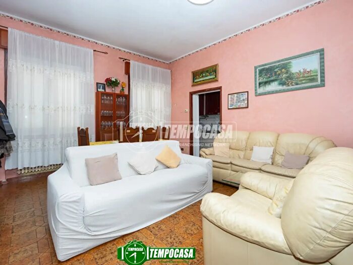 Appartamento trilocale in vendita in Via Nardi, Basiano