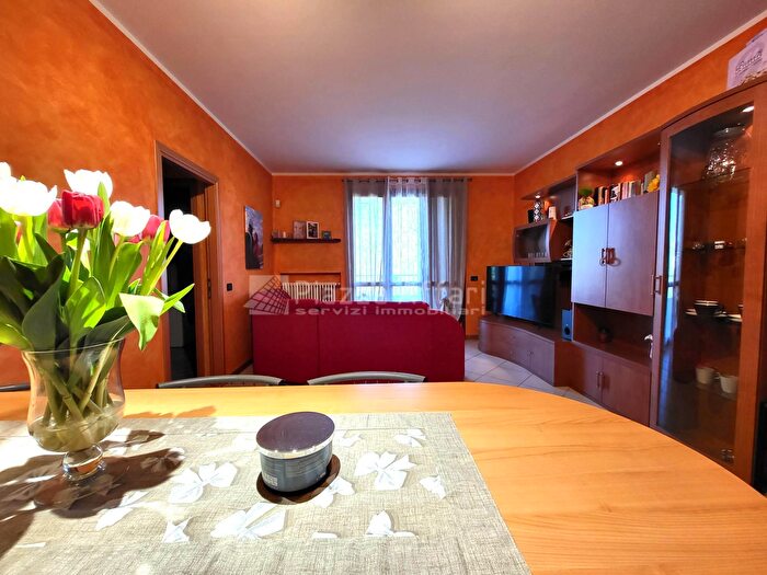 Appartamento trilocale in vendita in Via del Quaresimo, Reggio Emilia