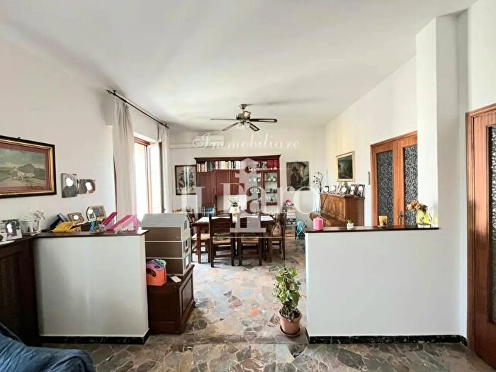 Appartamento con 5 locali in vendita in Giuncheta, Campi Bisenzio