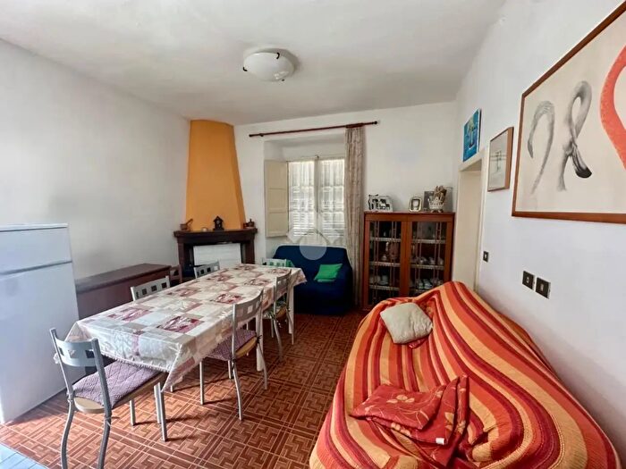 Appartamento trilocale in vendita in Via del Parco, Pennabilli