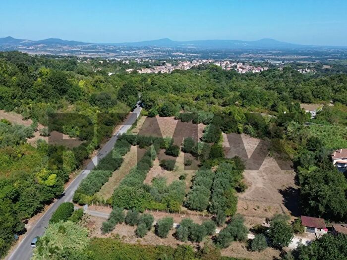 Casa quadrilocale in vendita in Campagnano Di Roma