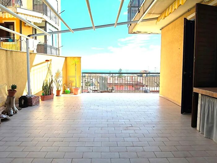 Appartamento quadrilocale in vendita in Via Turi dAgostino, Aci Catena