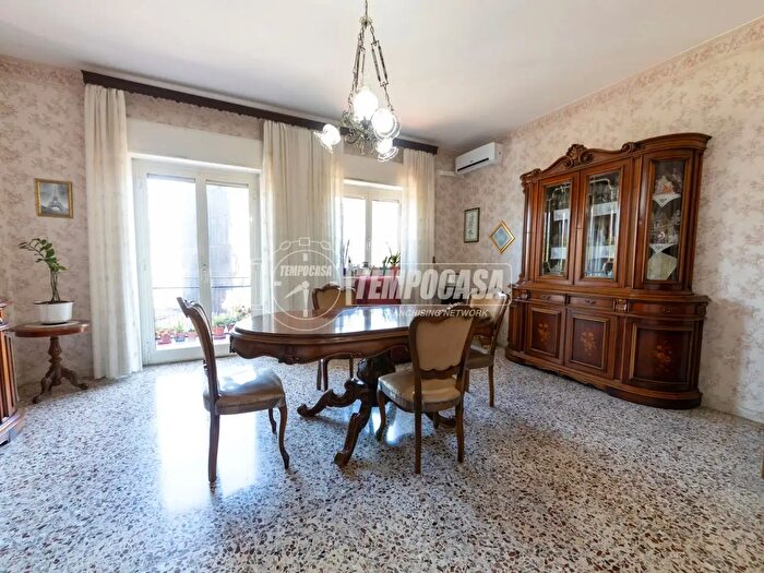 Appartamento con 5 locali in vendita in Via Eugenio di Mattei, Gravina Di Catania
