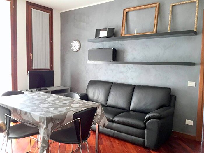 Appartamento bilocale in affitto in Via Tridentina, Cedrate, Gallarate